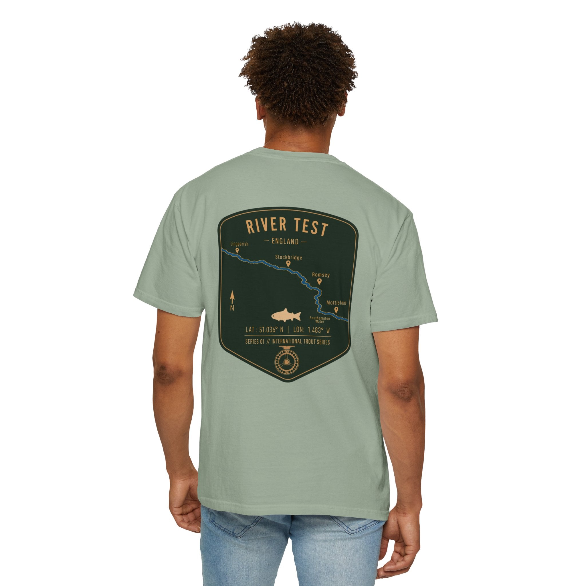 River Test England Fly Fishing T-Shirt - Premium Trout Angler Gift - Vintage Hampshire Chalk Stream Map Tee