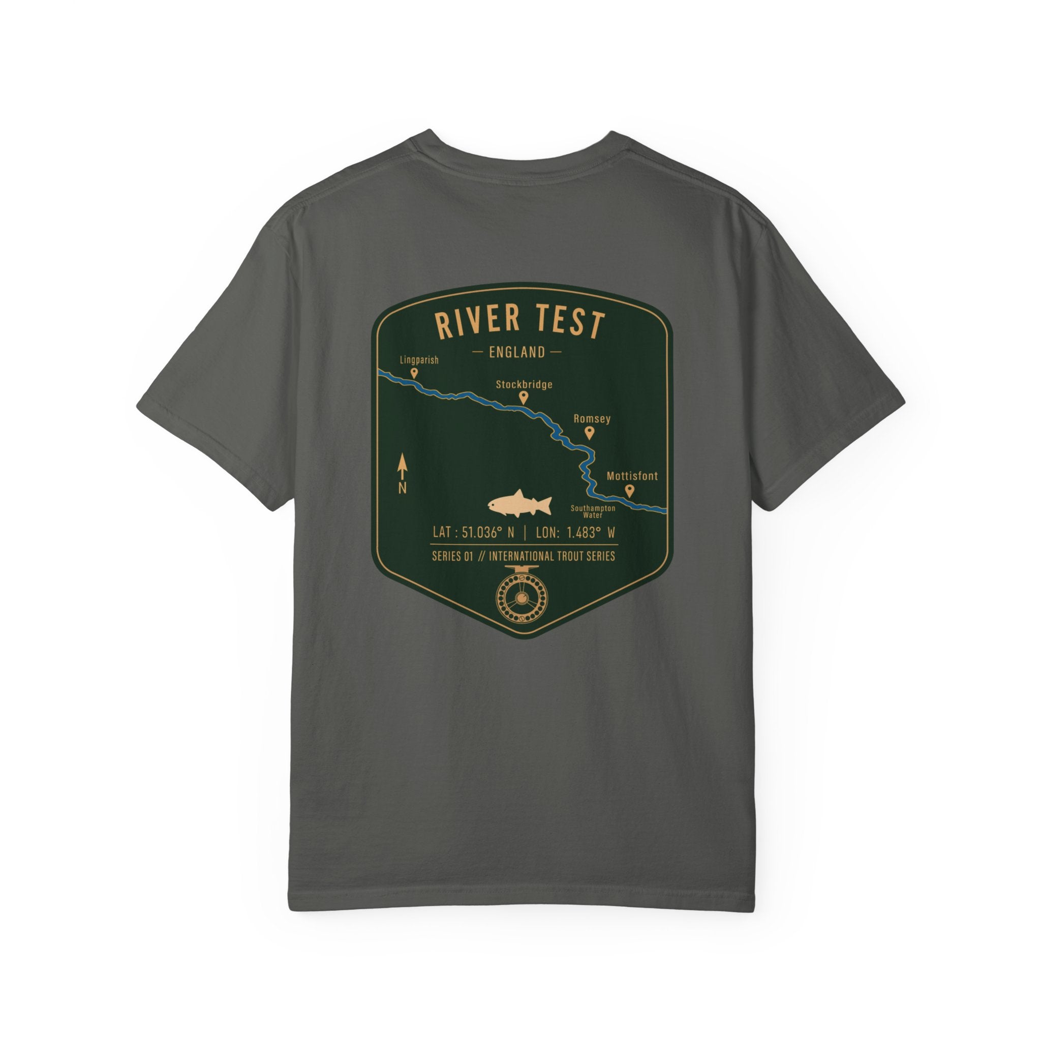 River Test England Fly Fishing T-Shirt - Premium Trout Angler Gift - Vintage Hampshire Chalk Stream Map Tee